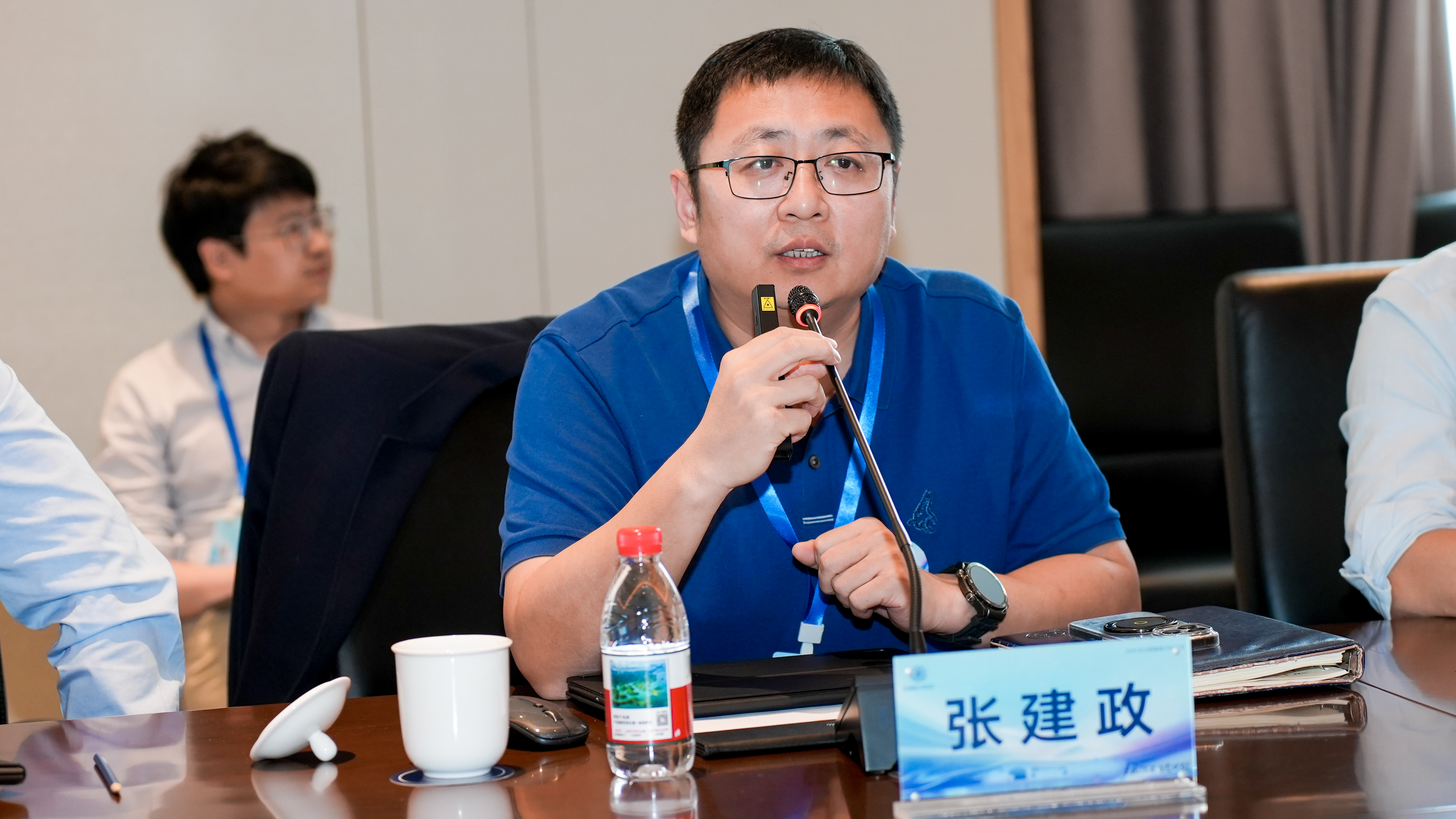 飒智智能(néng)榮膺“2025交大(da)母基金卓越成(cheng)長(zhang)獎”(圖3)